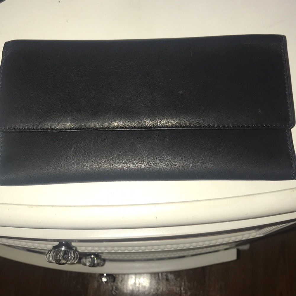 New black leather wallet